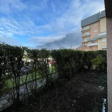 Joli T3 Proche Centre Apartment *